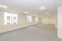 Breezblok (Managed 1,221 - 1,321 sqft) - 6-7 Queen Street, EC4N - Bank3